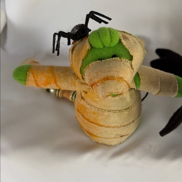 HALLOWEEN VINTAGE VERY CUTE SITTING FIGURINES DOLLS DECORATION Shelf Sitters - Picture 10 of 14